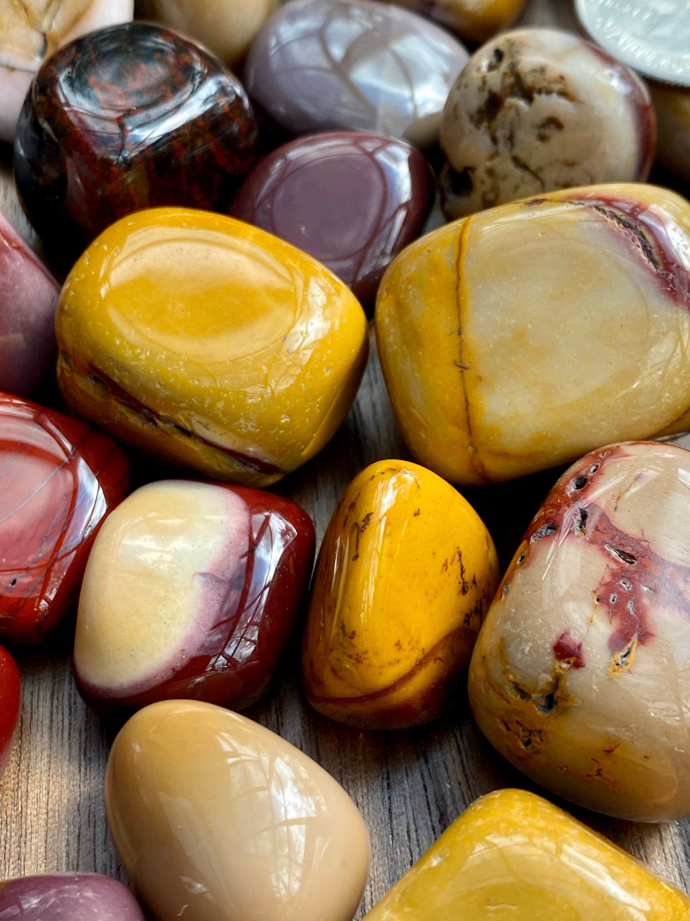 Mookaite TUMBLED Australia 