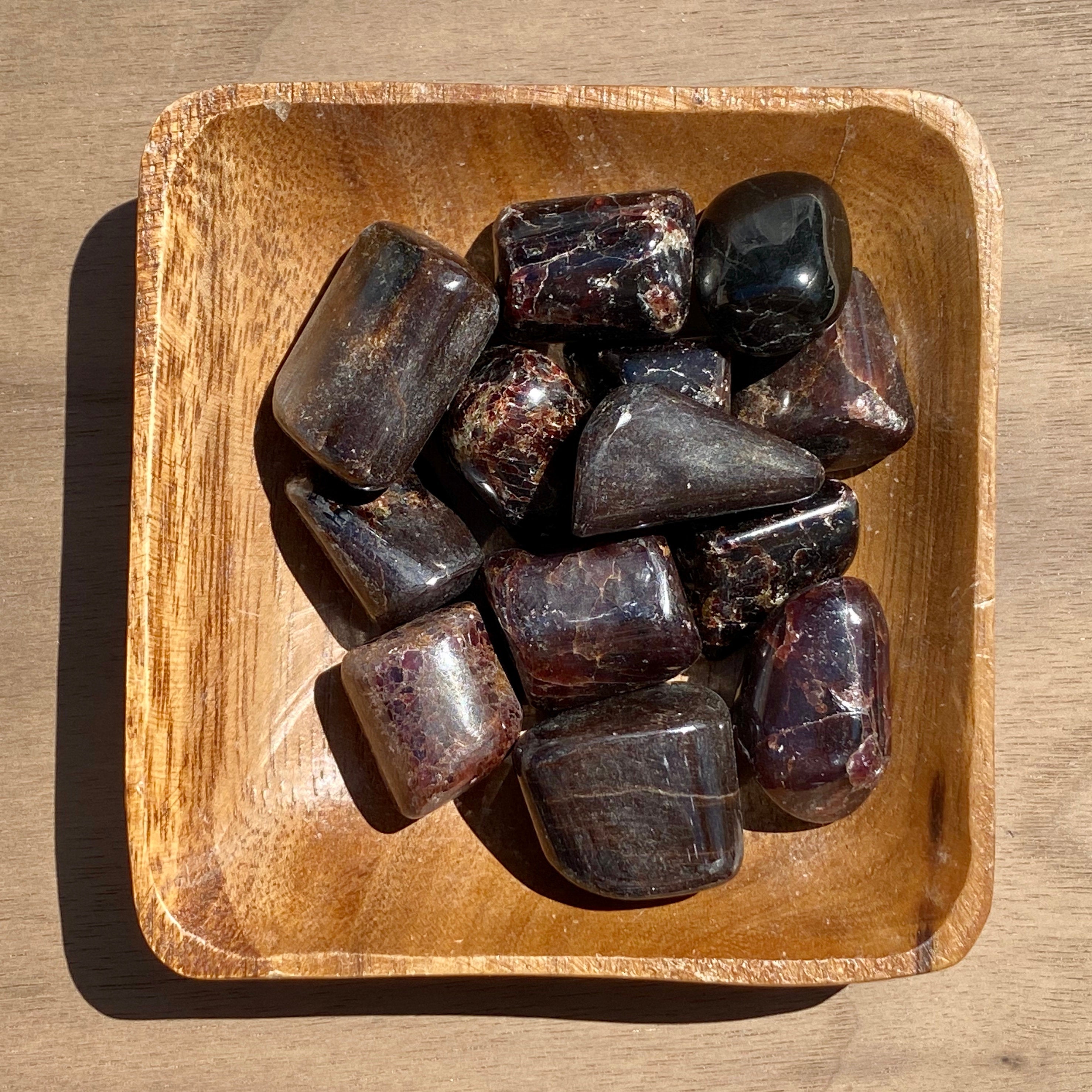 Garnet TUMBLED Medium