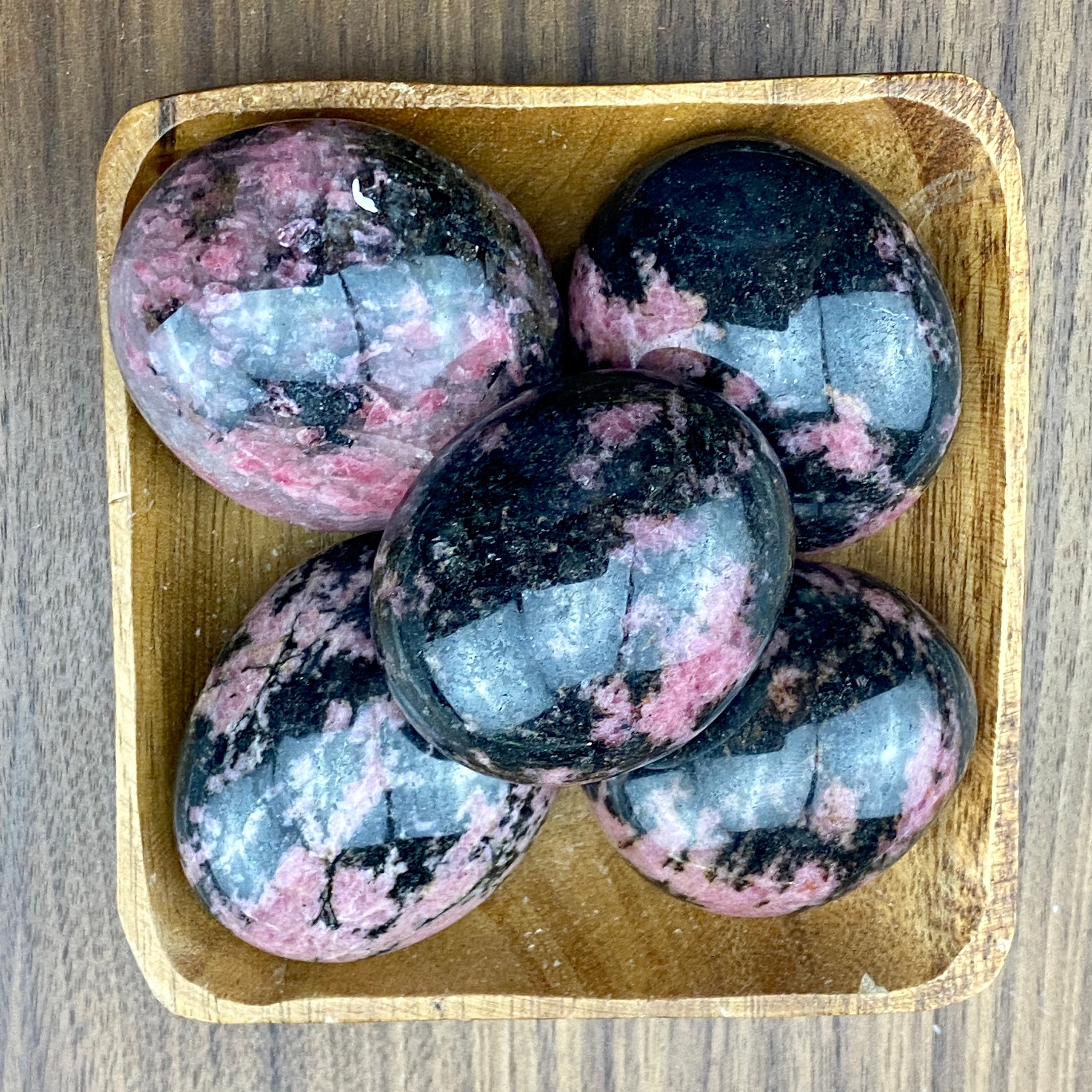 Rhodonite PALM STONE