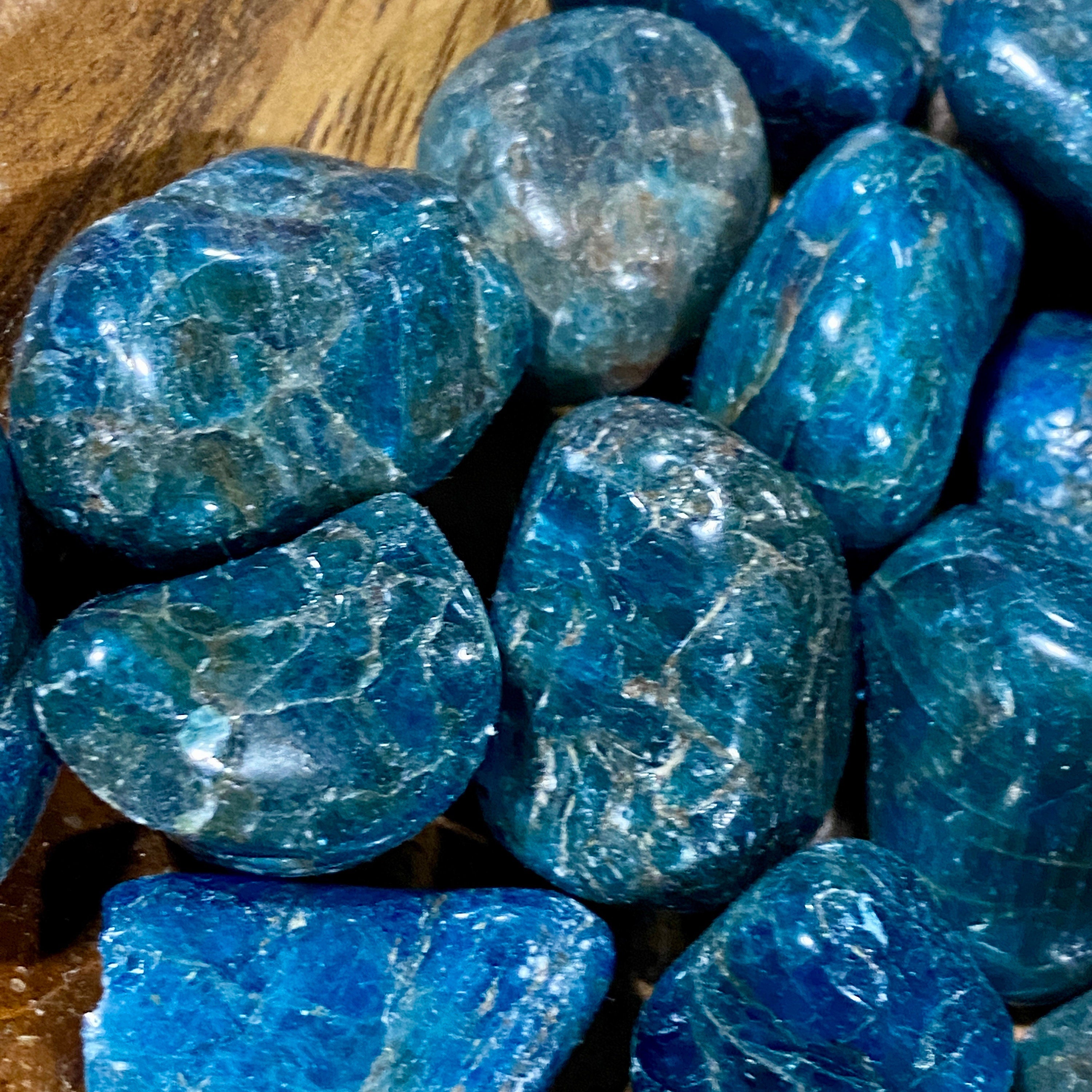 Apatite TUMBLED